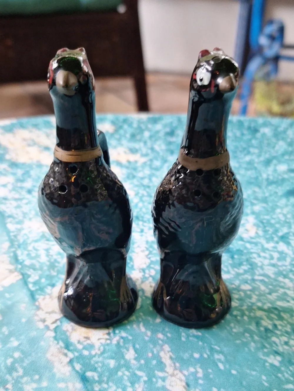 Black Ceramic Bird Salt & Pepper Set - Decorative Home Accent